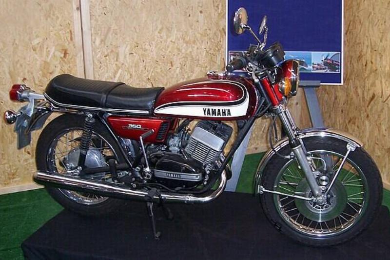 Yamaha_RD_350_2011-01-29