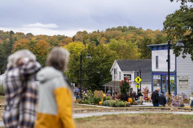 DOOR COUNTY WI - OCTOBER 12: Hundreds of people line the street