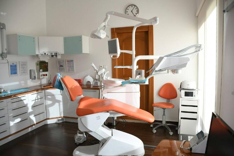 Empty dentist's office