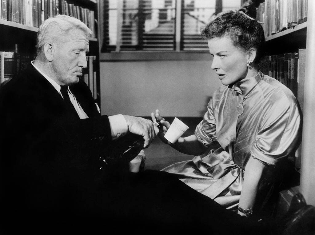 Spencer Tracy and Katharine Hepburn as Richard Sumner and Bunny Watson in 'Desk Set'