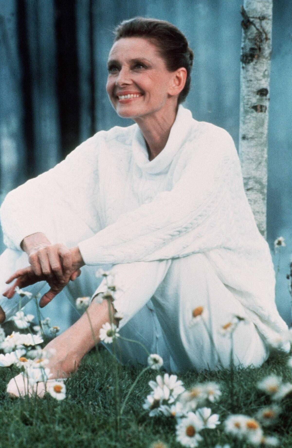 Audrey Hepburn as Hap in 'Always'
