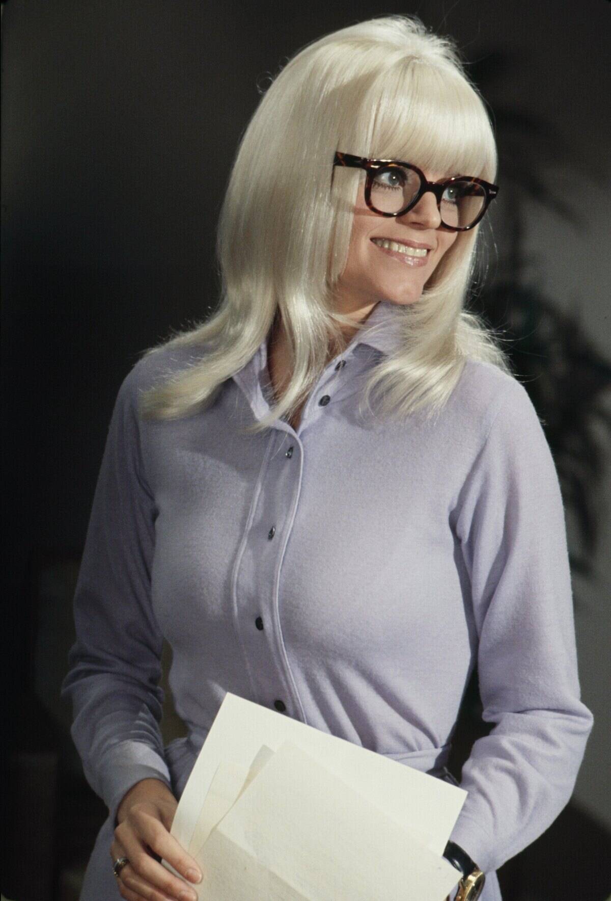 CAROL WAYNE