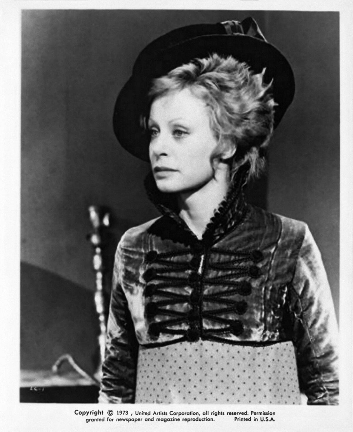Sarah Miles as Lady Caroline Lamb in 'Lady Caroline Lamb'