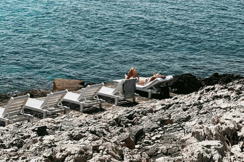 alexandra-leru-IJGR2FMbDYA-unsplash