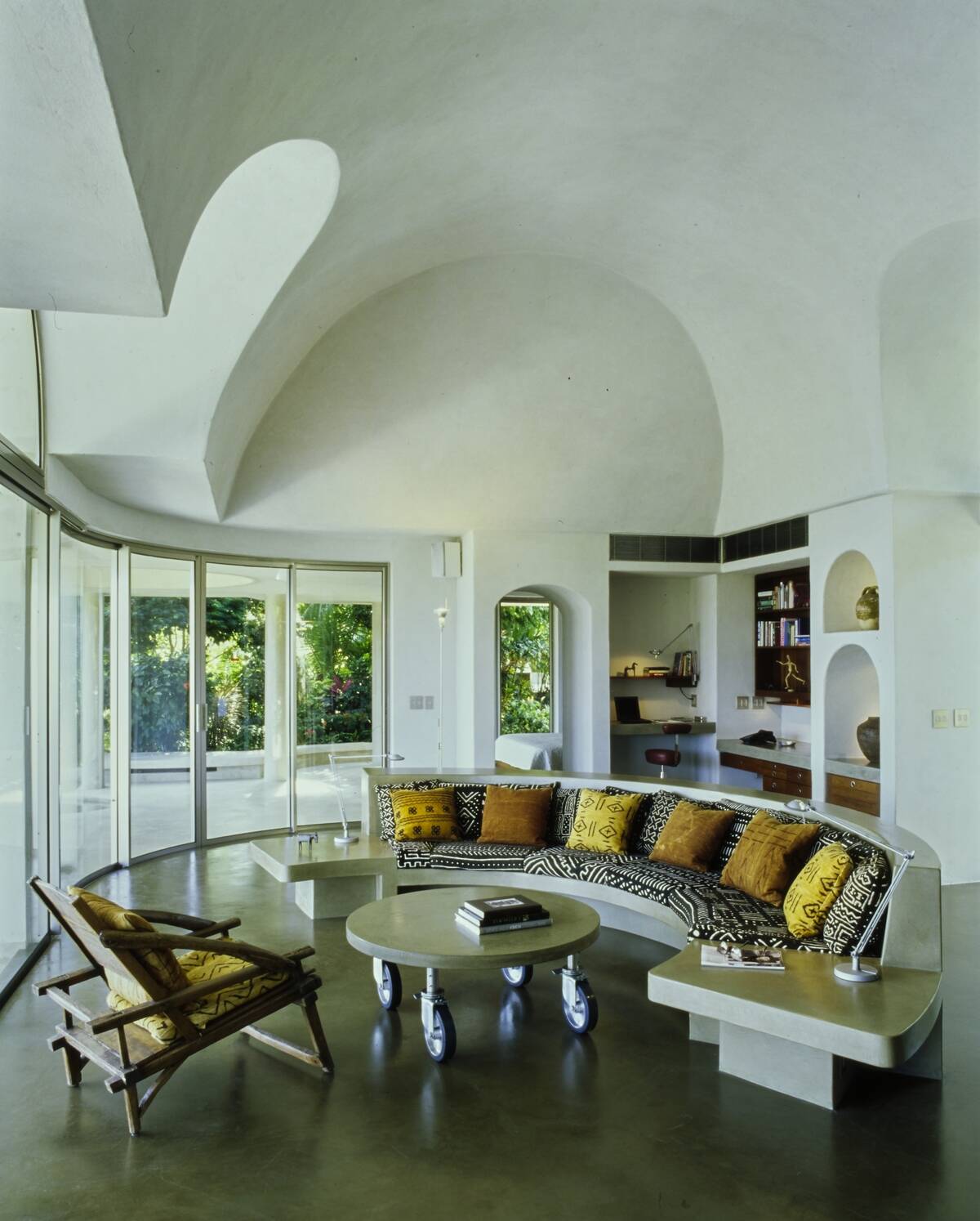 Architectural Digest, August 2004