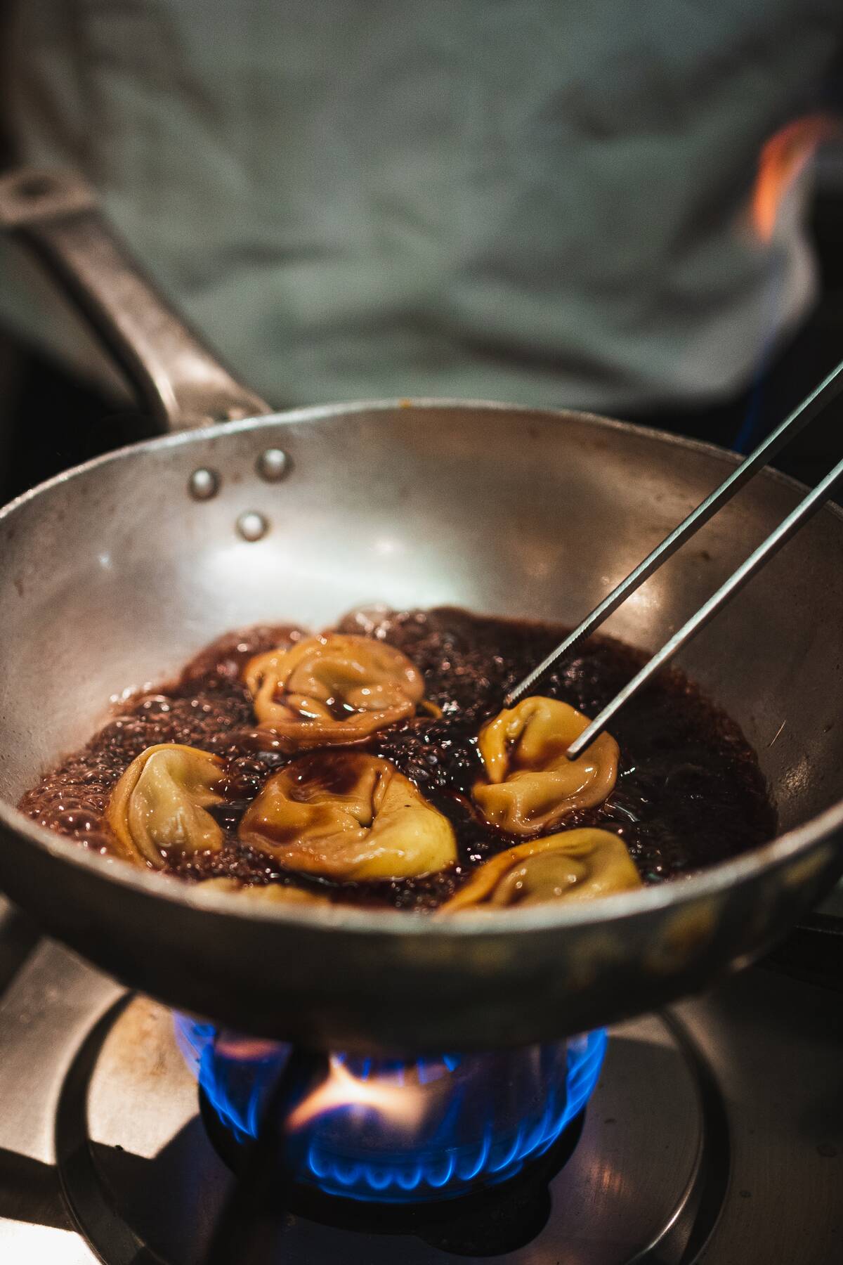Close-up of tortelloni in a frying pan