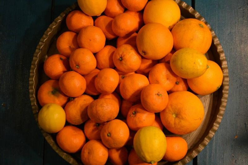 Bowl of mandarins and oranges