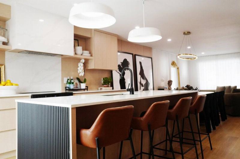 ho-8marCOVERMakeover