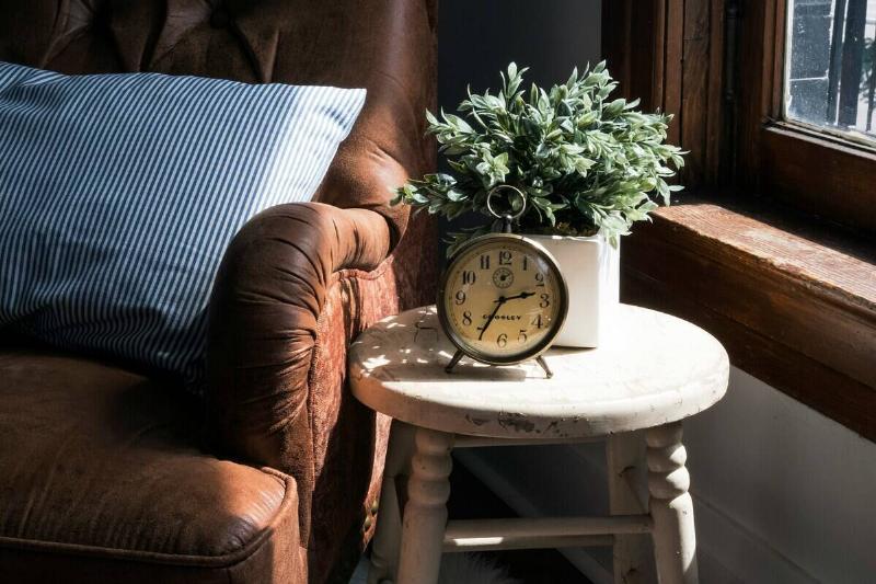 logan-cameron 1NdAMrp5-c-unsplash