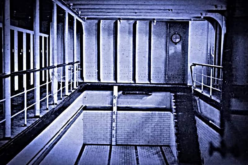 Titanic_Swimming_pool
