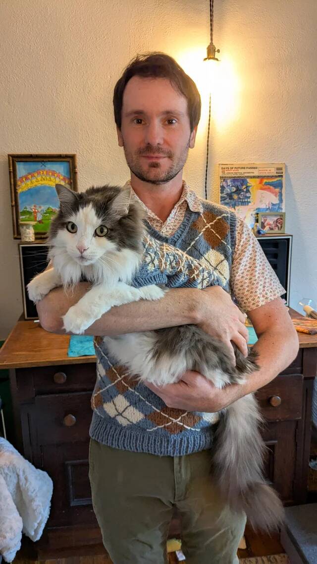 matching-sweater-boys-i-made-my-husband-and-my-cat-matching-v0-uvo9wg0mliuf1