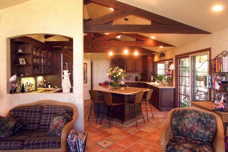 SO.Kitchen.Wide.RDL (3/3/99) (Mission Viejo, CA) The newly remodeled kitchen of Kar and Drew Hofmann