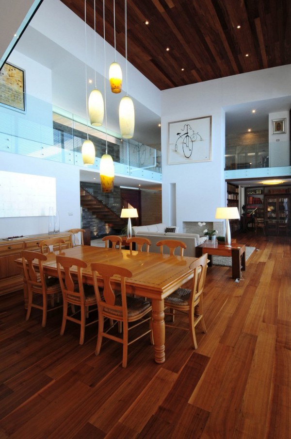 EV House by Ze Arquitectura 9