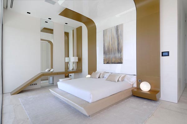 Sensational sculptural residence in La Finca 8