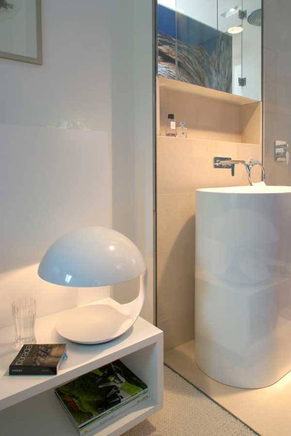 Contemporary Eko Park Apartment Interior – bedroom bathroom