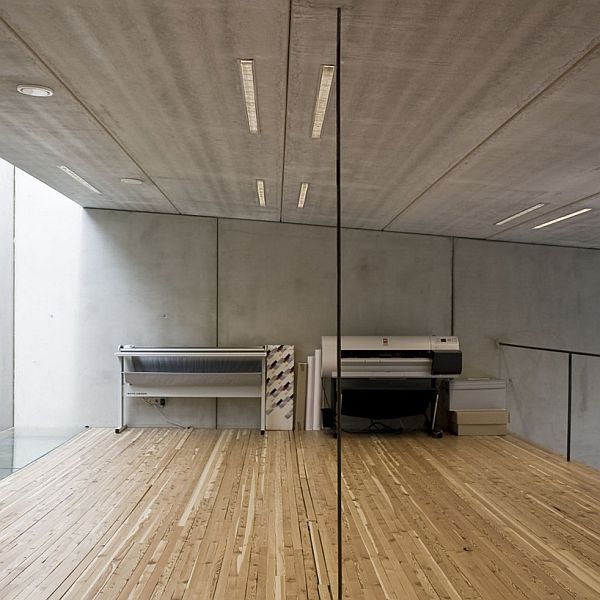Innsbruck Atelier – Office Under the Garden 8