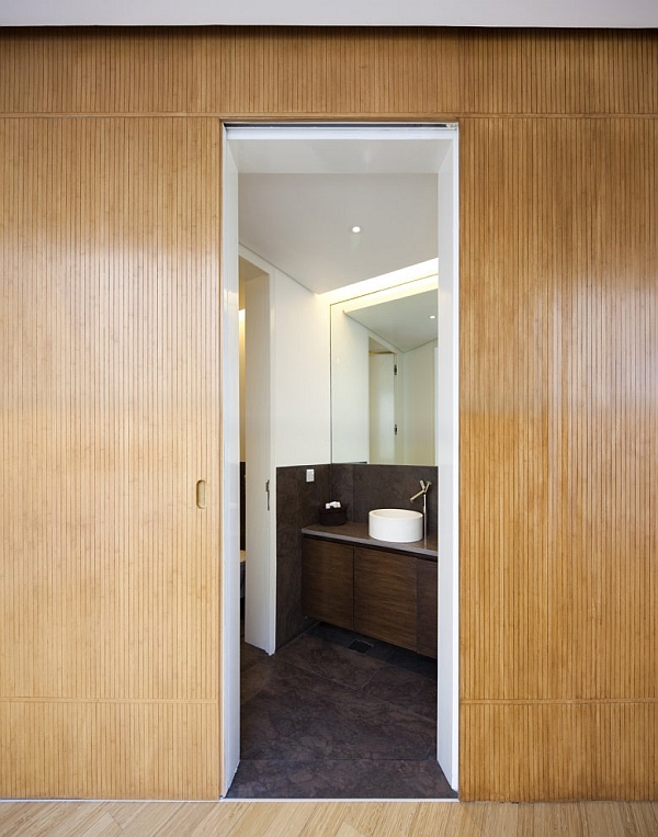 Mop House – bathroom design with wooden walls