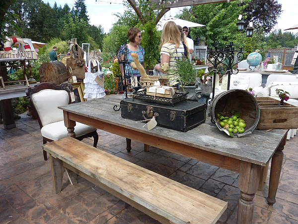 Decorating With A Vintage Farmhouse Inspiration