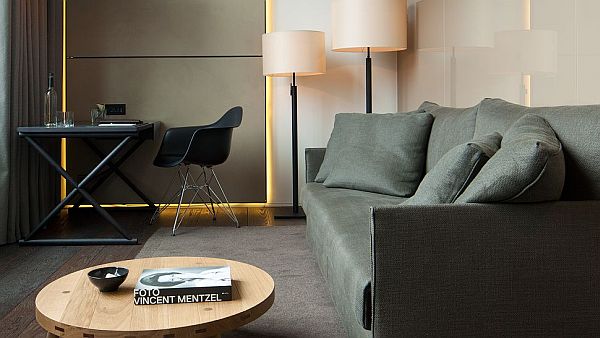 Conservatorium Hotel Amsterdam – comfy chair