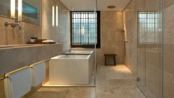 Conservatorium Hotel Amsterdam – luxurious suite bathroom