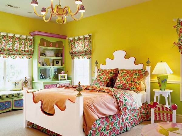 Acid yellow girls’ room