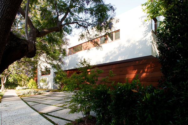 Los Angeles Residence – concrete alleys