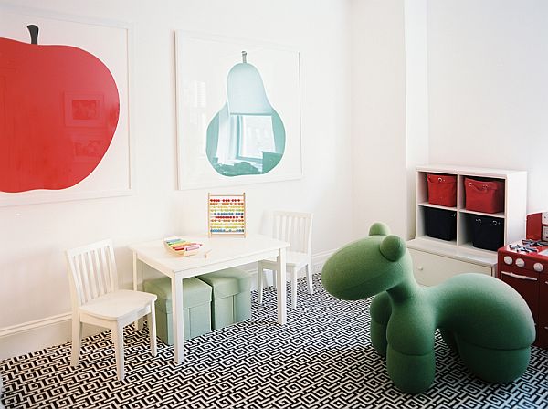 Kids bedroom with black and white pattern rug