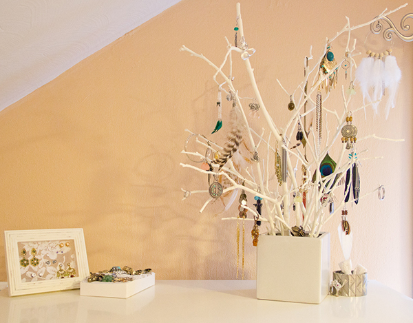 DIY Jewelry Organizer – Jewelry Tree2