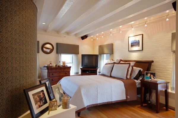 Gorgeous track lighting for contemporary bedroom