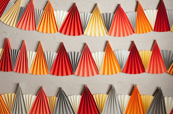 Paper fan garland DIY project