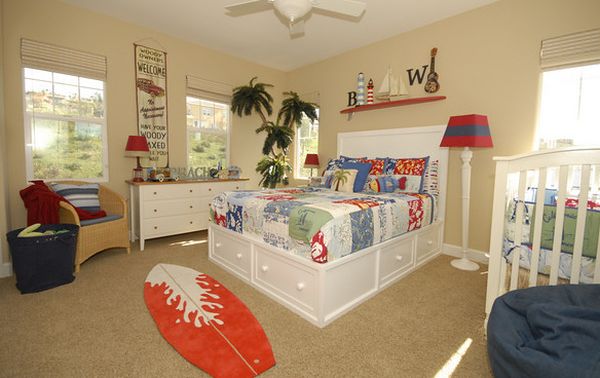 Boys’ bedroom with surfboard rug!