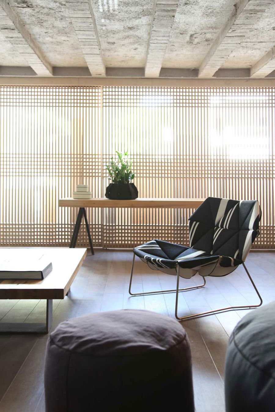 Organic wooden textures for the living space