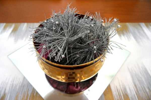 Retro-style holiday sparkle