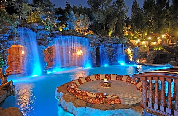 An expansive water feature live this could set you back by a good million dollars!