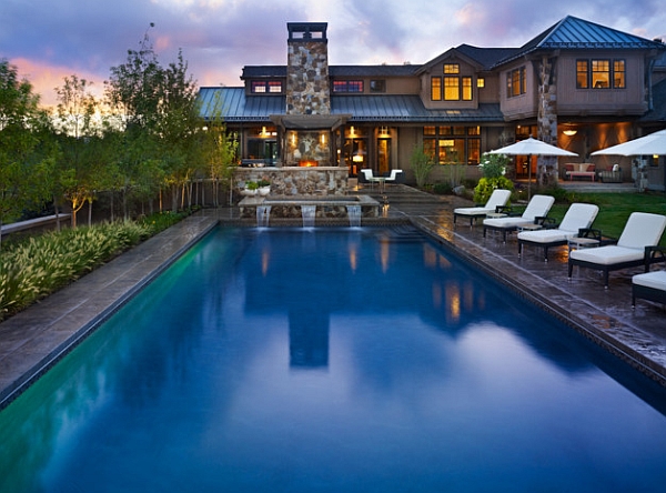 Water flowing out of the Jacuzzi and into the pool