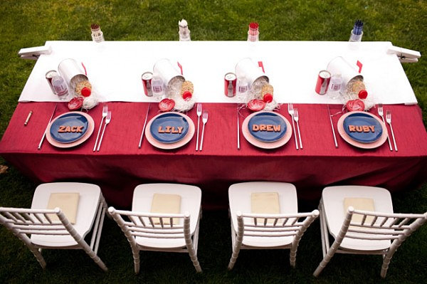 Red, white and blue kids’ table