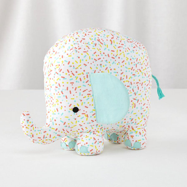 Sprinkle-patterned pachyderm