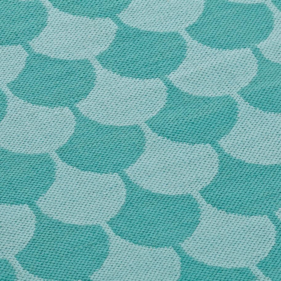 Turquoise scallop rug