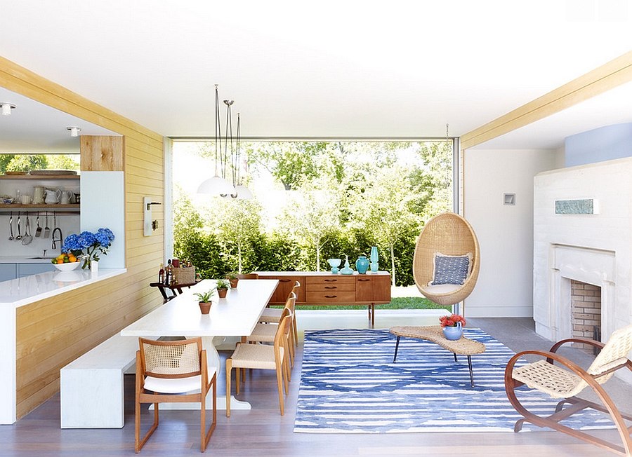 Smart combination of the casual family room and dining space
