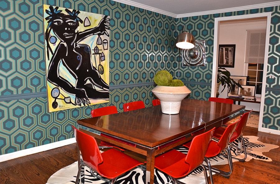 David Hicks Hexagon Wallpaper in the midcentury modern dining room