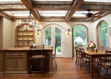 25 Captivating Ideas For Kitchens With Skylights