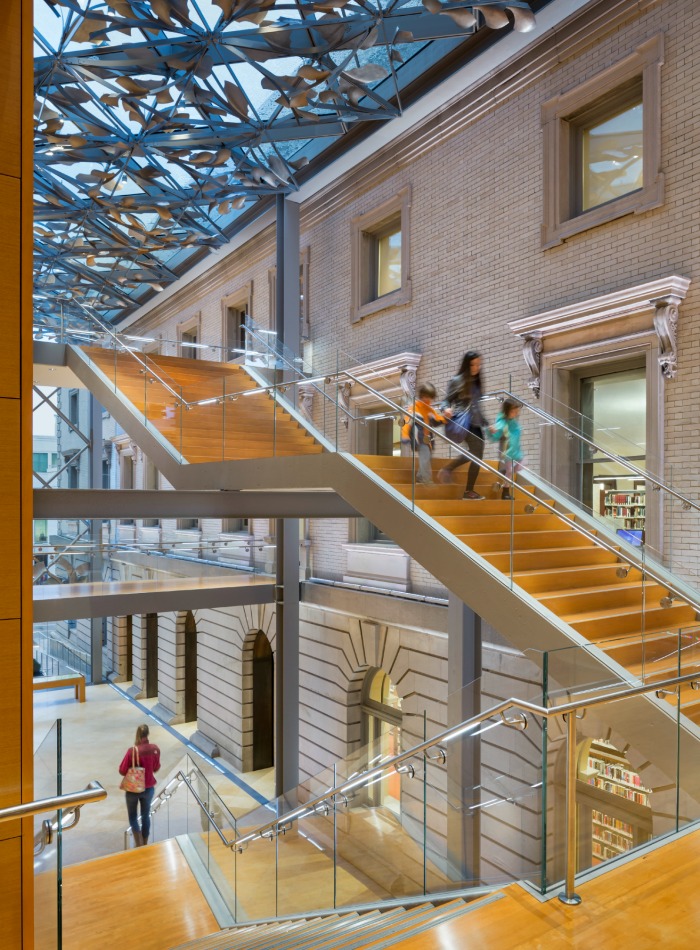A beautiful and modern joining of the old and new buildings of the Slover library