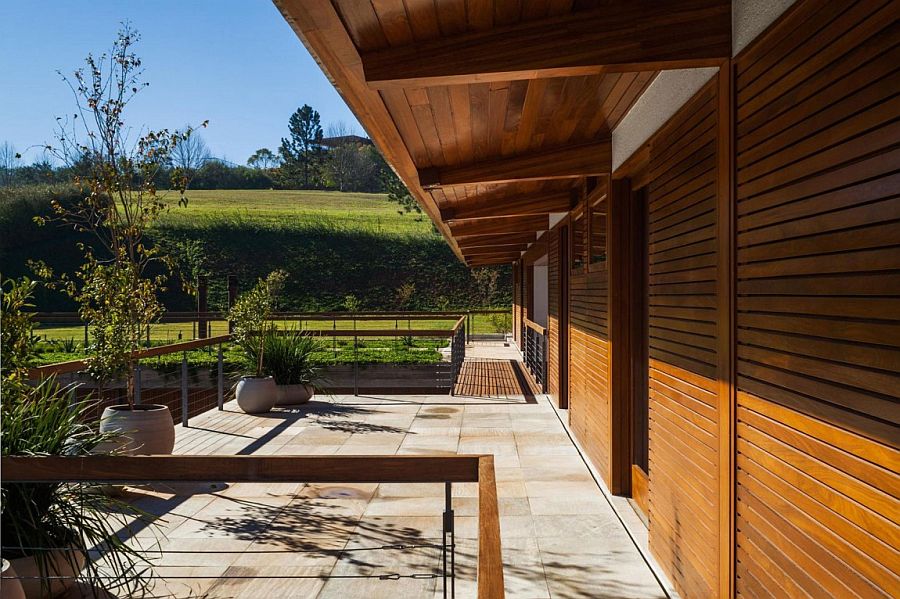 Balcony of the top level with unabated views of the natural landscape