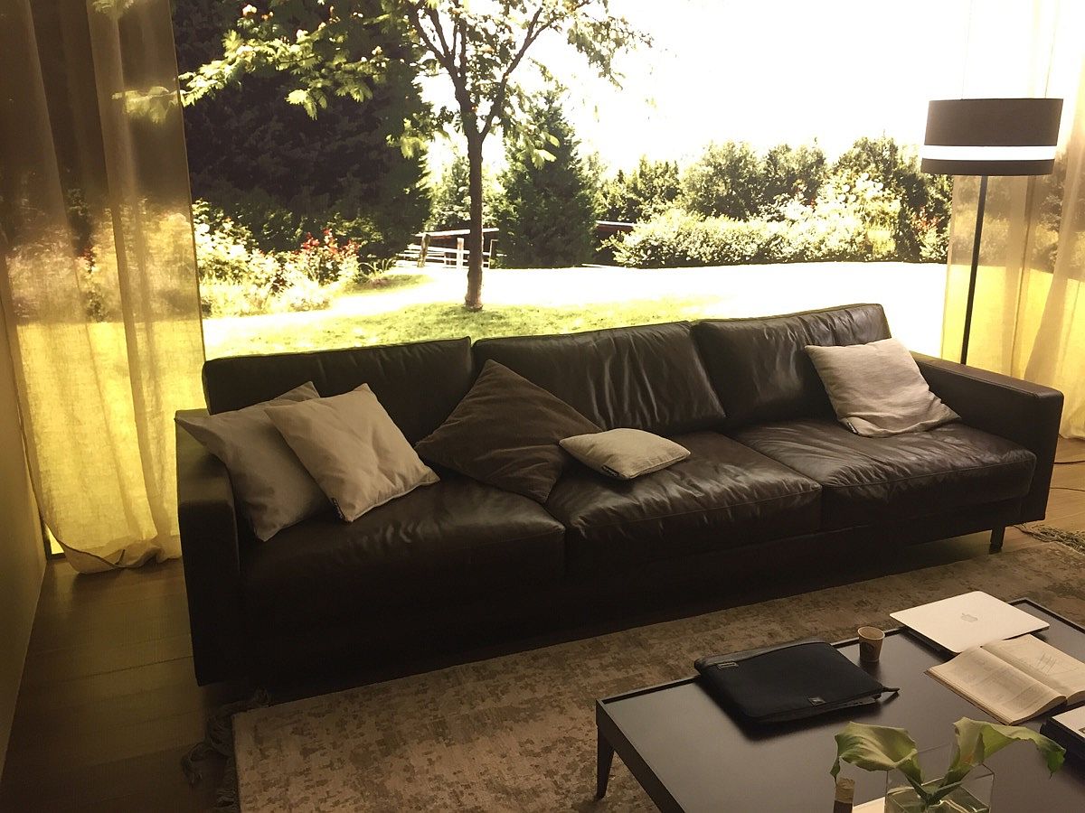 Comfy leather couch from Chateau d’Ax – Salone del Mobile 2016