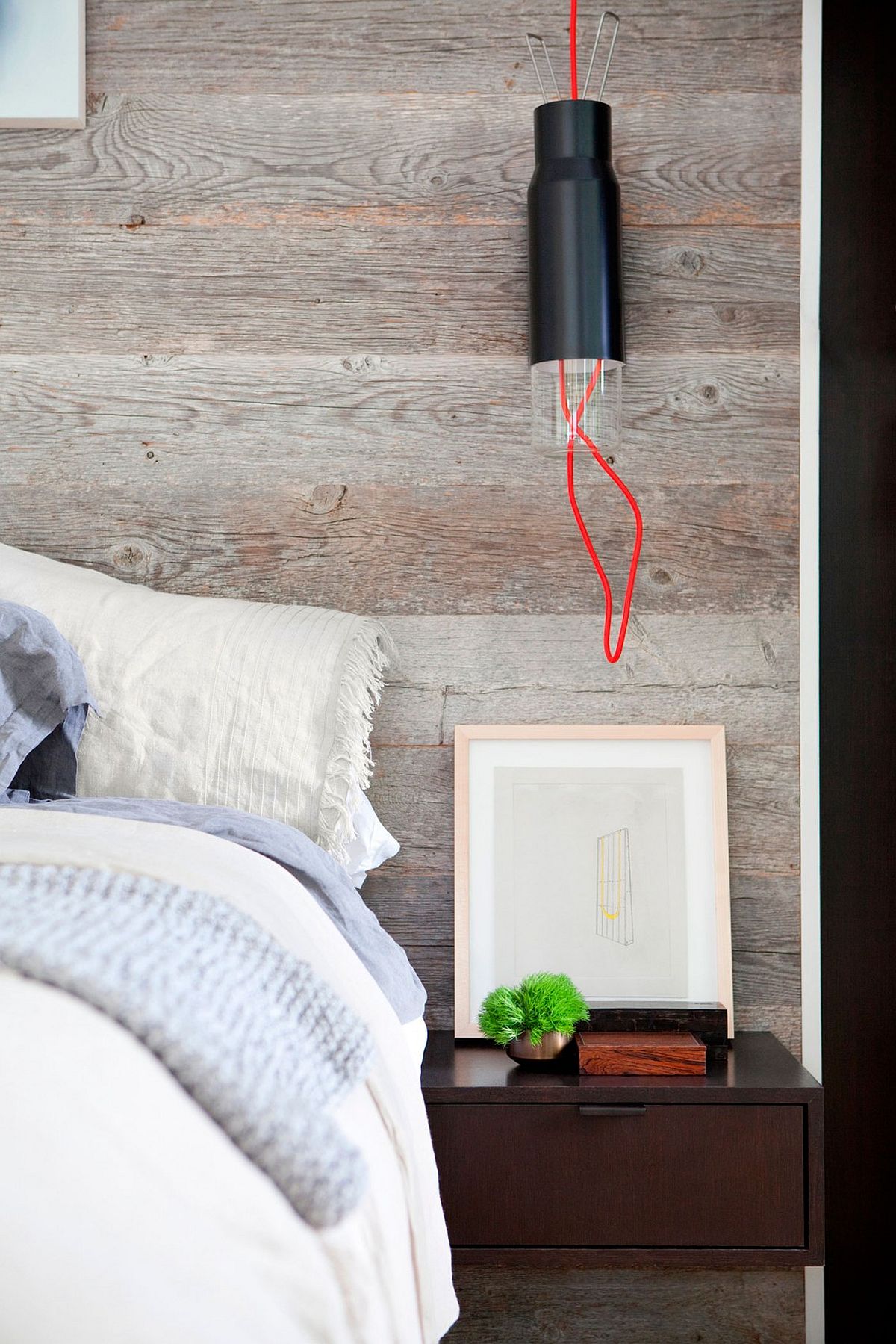Bedside lighting idea that is simple and minimal