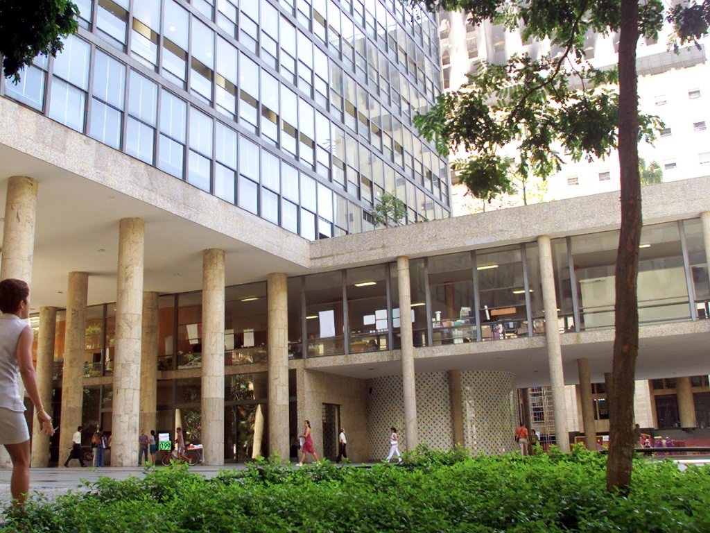 Ministry of Education and Health Building. Photo © 2016 Guardian News and Media Limited.