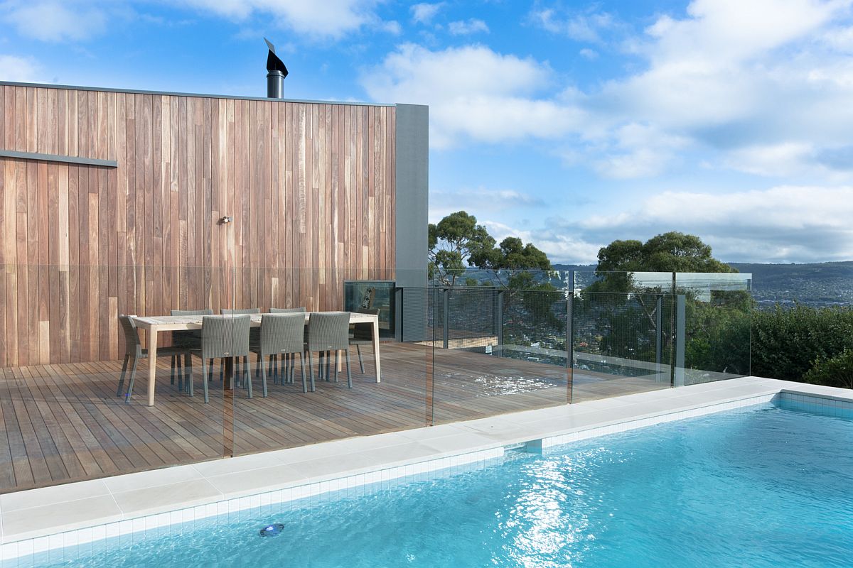 Mount Martha beach home offers unabated views of the ocean and the distant landscape