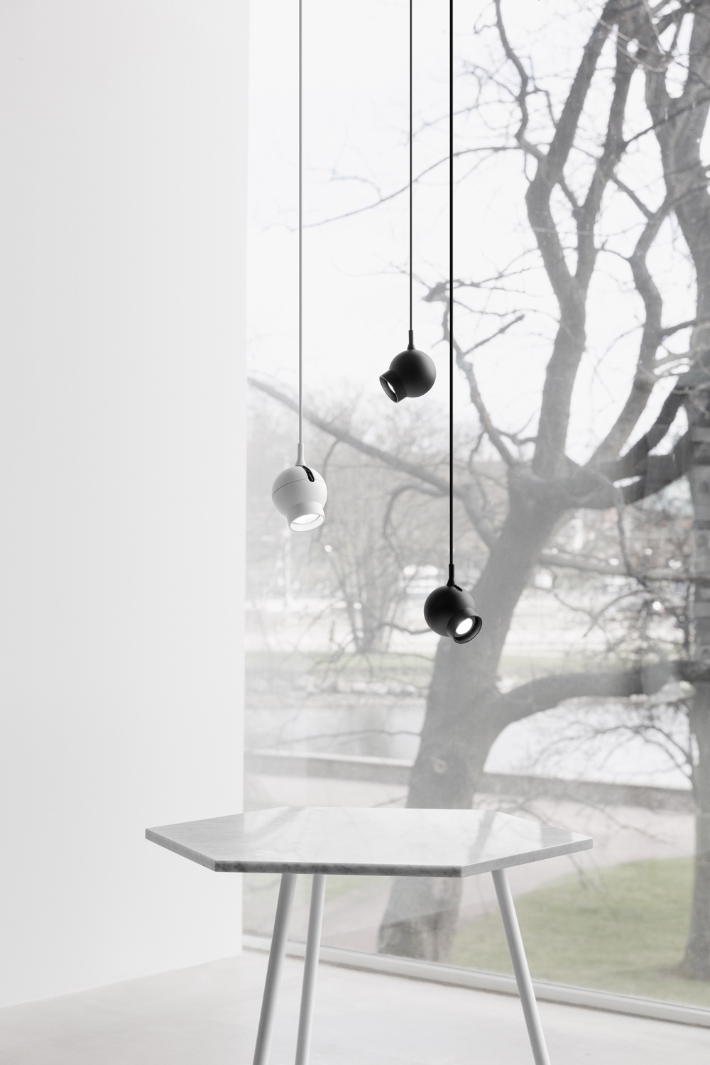 Ogle Mini cluster (black and white) by Form Us With Love for ateljé Lyktan. Image courtesy of ateljé Lyktan.