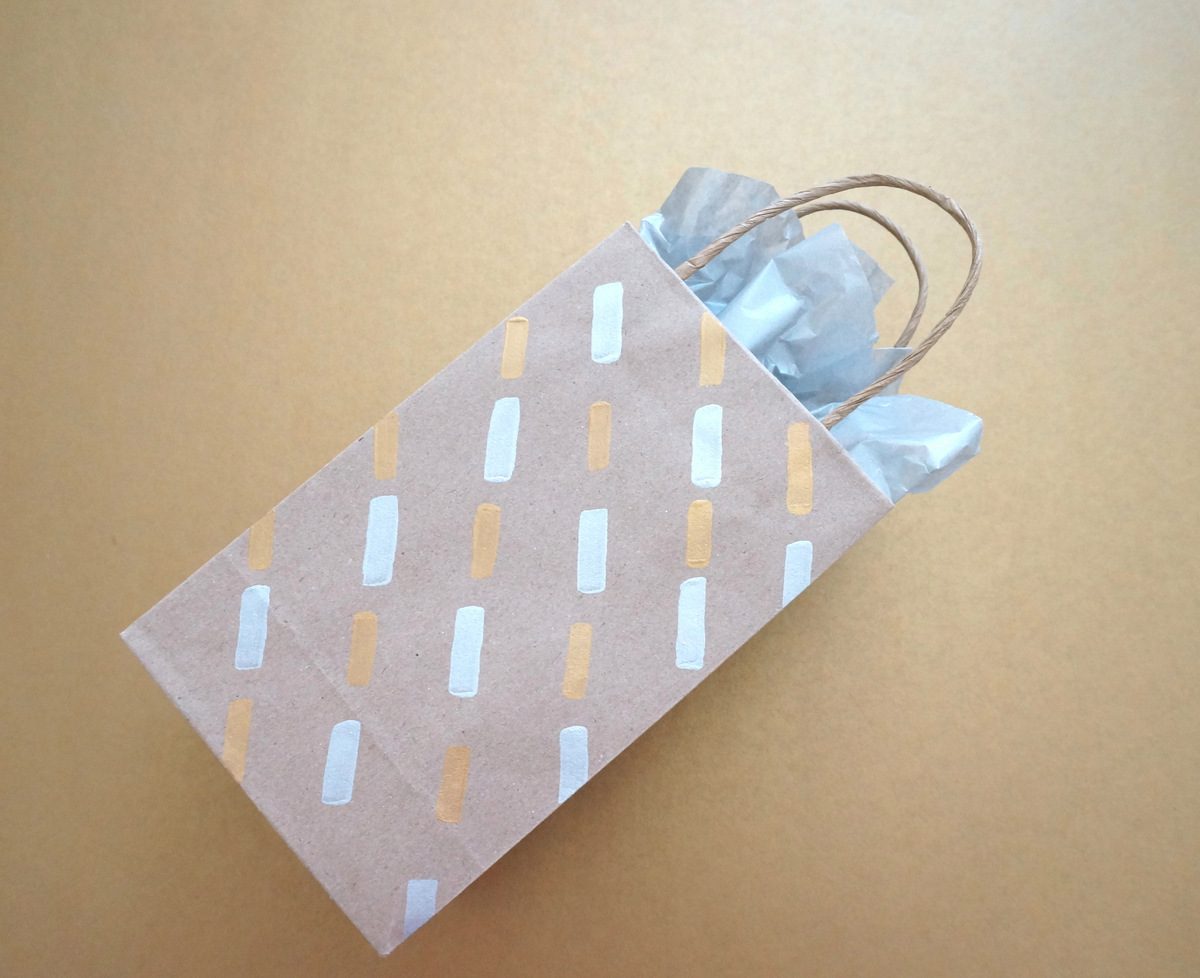 DIY brush stroke gift bag