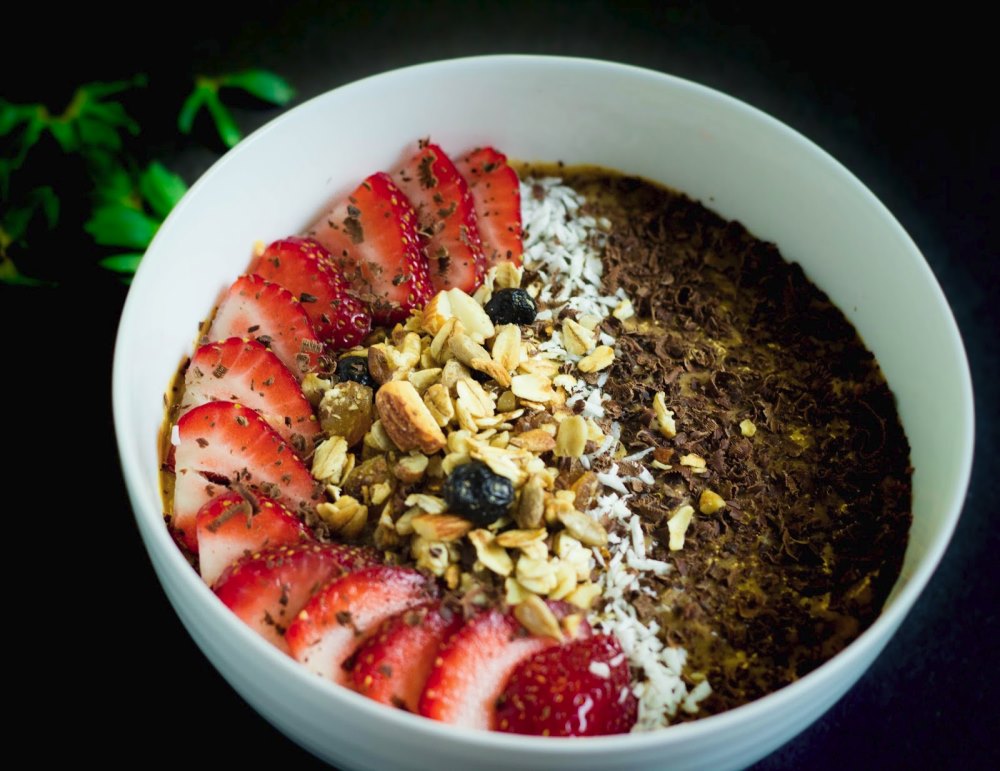 Valentine’s Day smoothie bowl from SveetesKapes